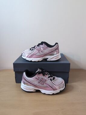 New Balance Toddlers Sneakers IZ740DK Lace Up Pink Size 8